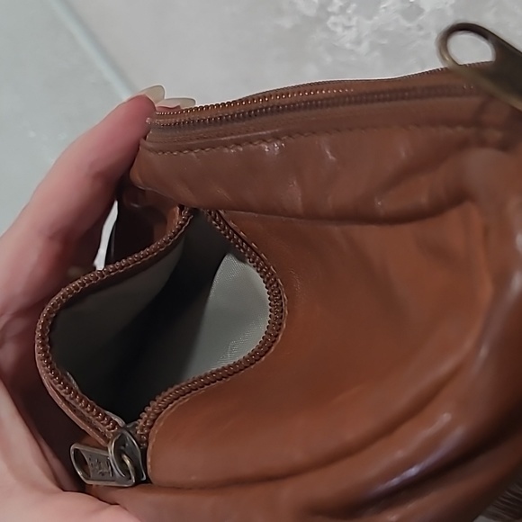 EUC Ameri Bag Brown - Picture 9 of 9